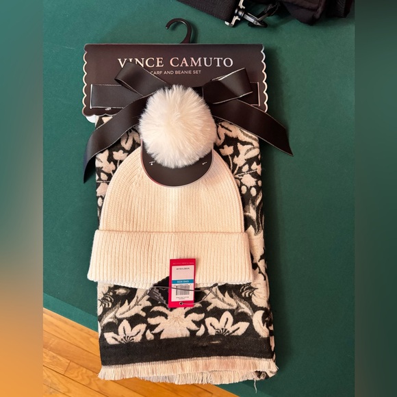 Vince Camuto Accessories - Vince Camuto Hat and Scarf Super Soft Gift Set! NWT
